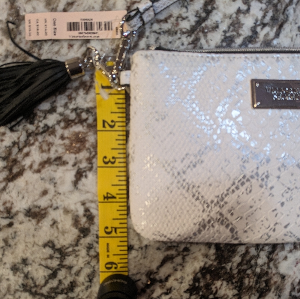 Victoria's Secret snake python print wristlet clutch NWT silver & white party 🎉 - Picture 8 of 8